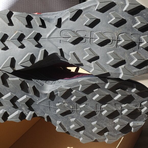 Salomon Alphacross Hiking/Walking Shoes US7.5 - Picture 4 of 8